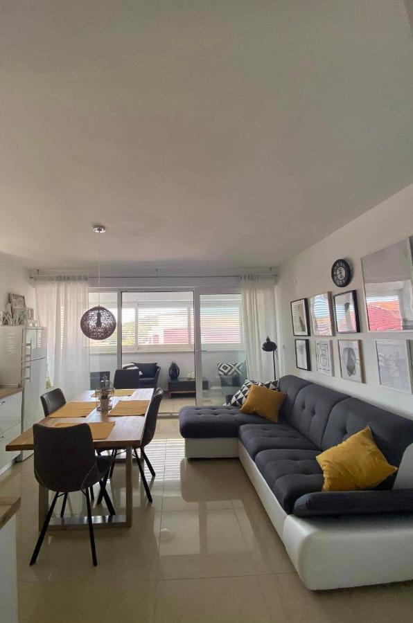 Vila Palit 497 D Apartment E Exterior foto